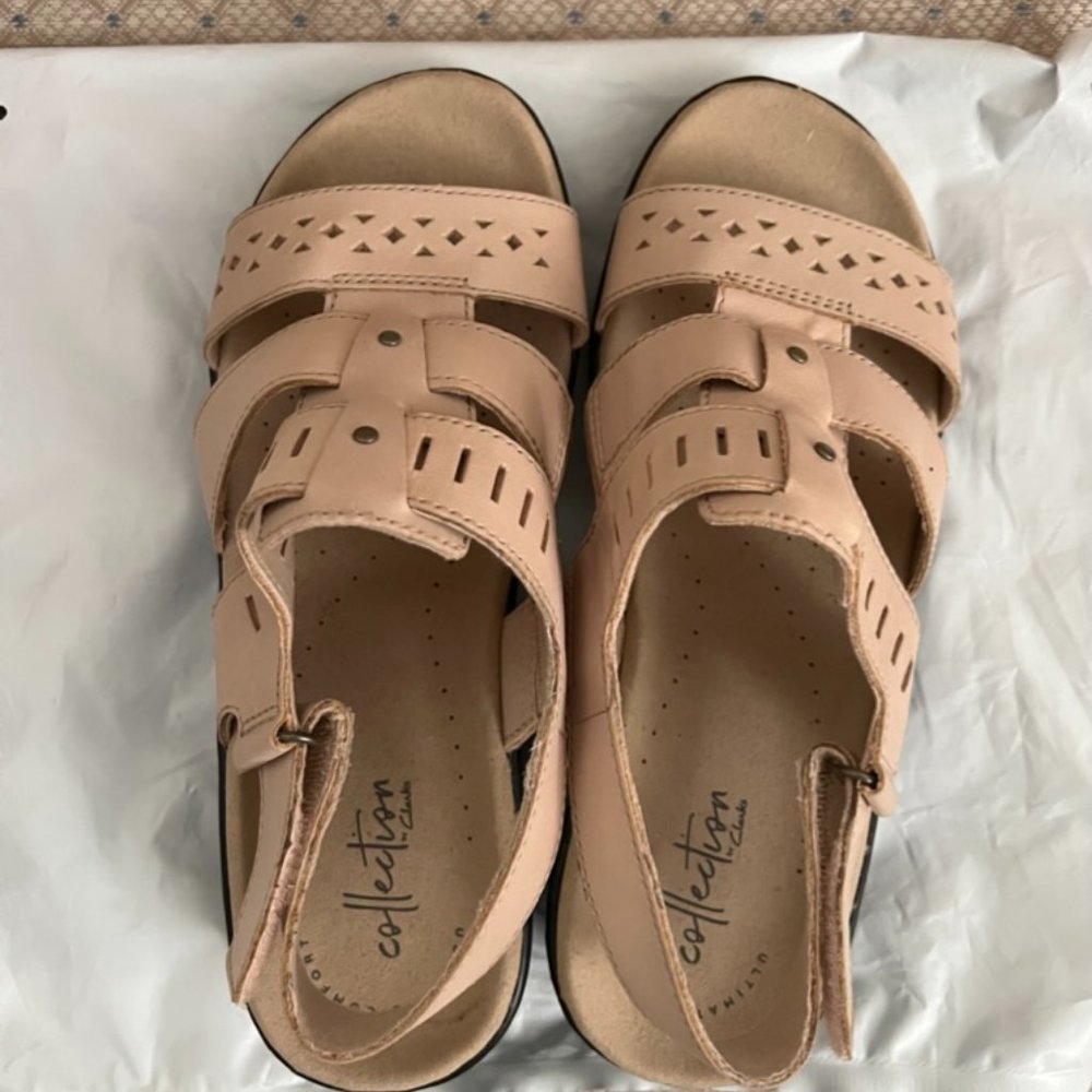 Clarks Collection - Ivory Sandals